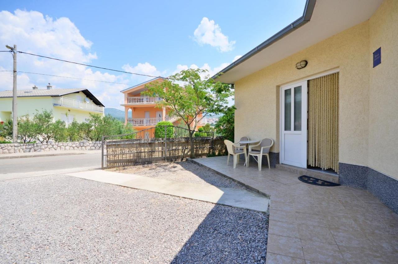 Apartments Branimir Нови Винодолски Екстериор снимка