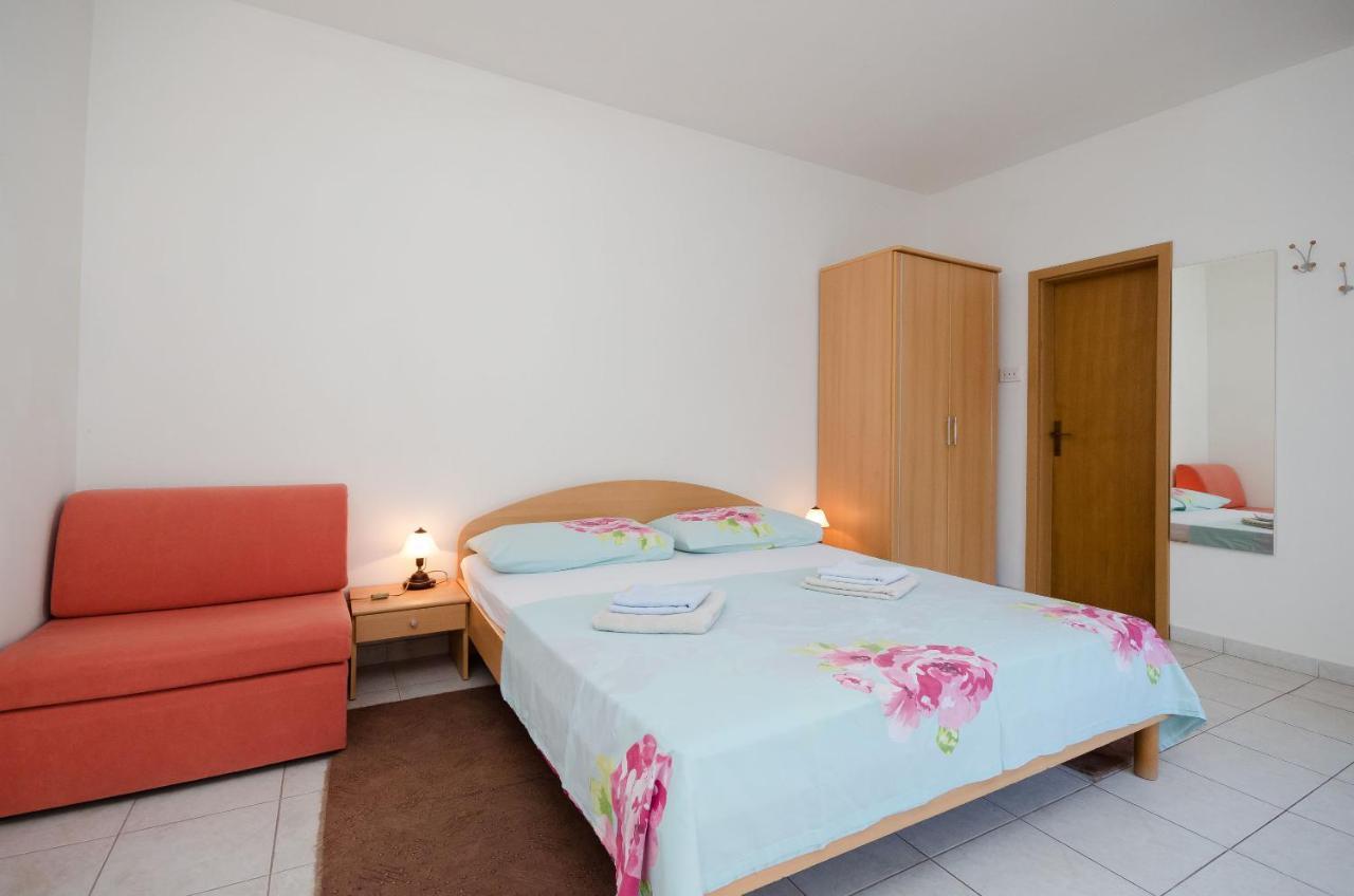 Apartments Branimir Нови Винодолски Екстериор снимка