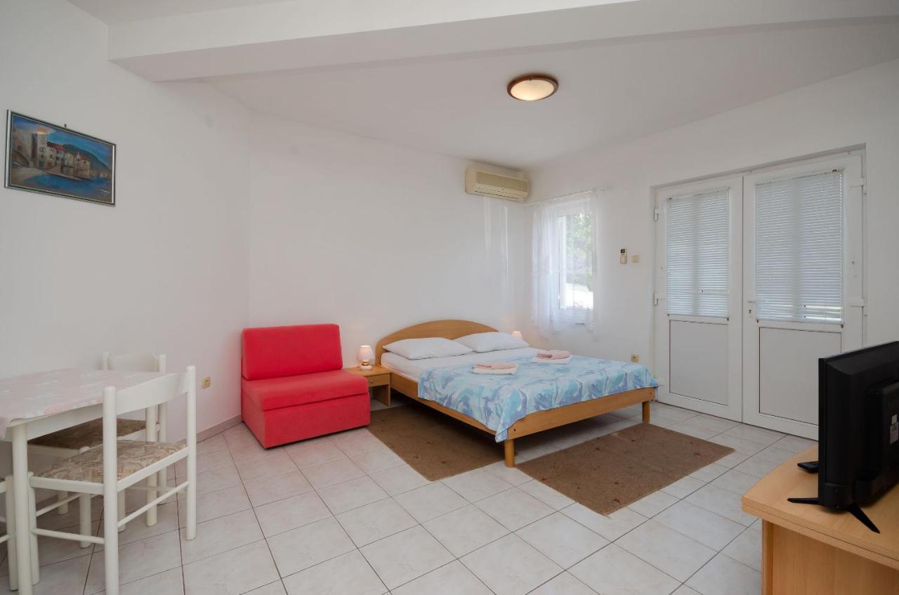 Apartments Branimir Нови Винодолски Екстериор снимка