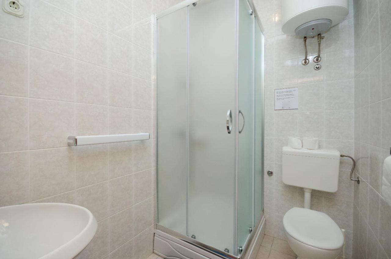 Apartments Branimir Нови Винодолски Екстериор снимка