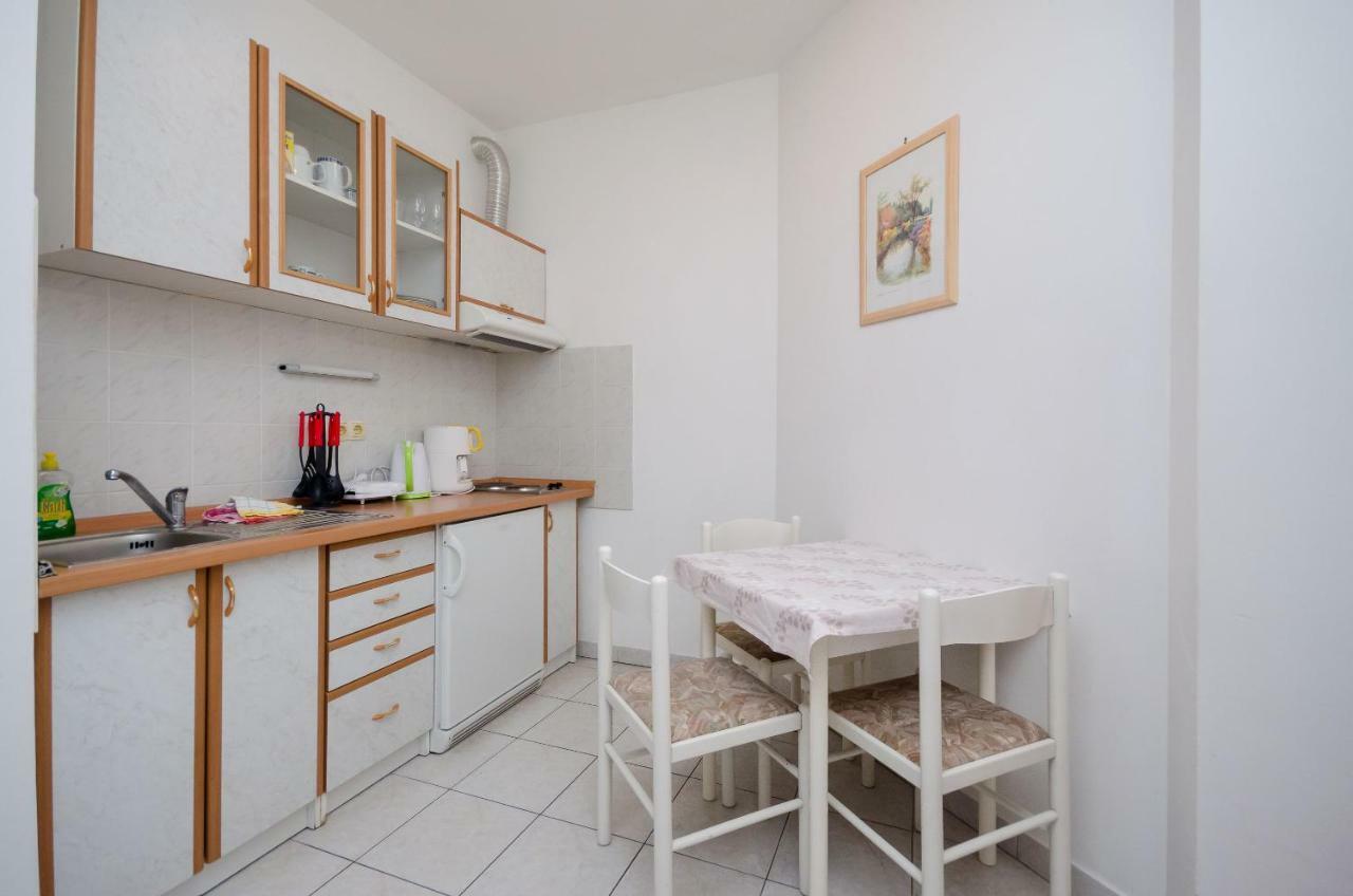 Apartments Branimir Нови Винодолски Екстериор снимка