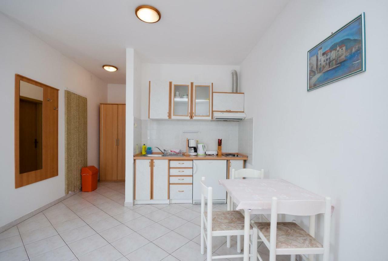 Apartments Branimir Нови Винодолски Екстериор снимка